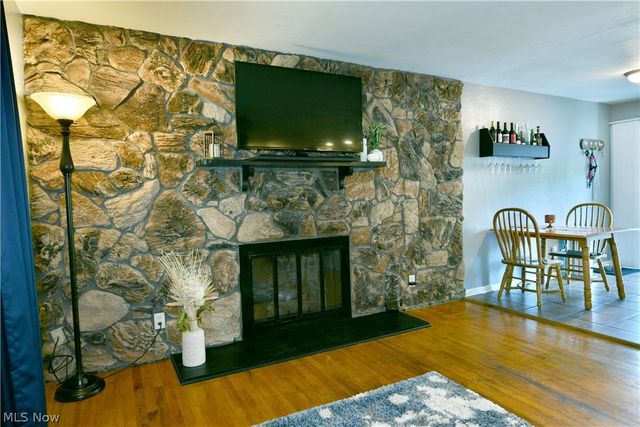 1809 Lemont Drive, Poland, OH 44514