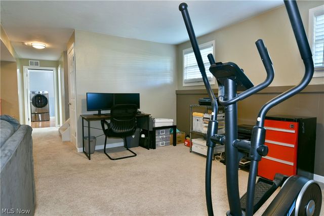 1809 Lemont Drive, Poland, OH 44514