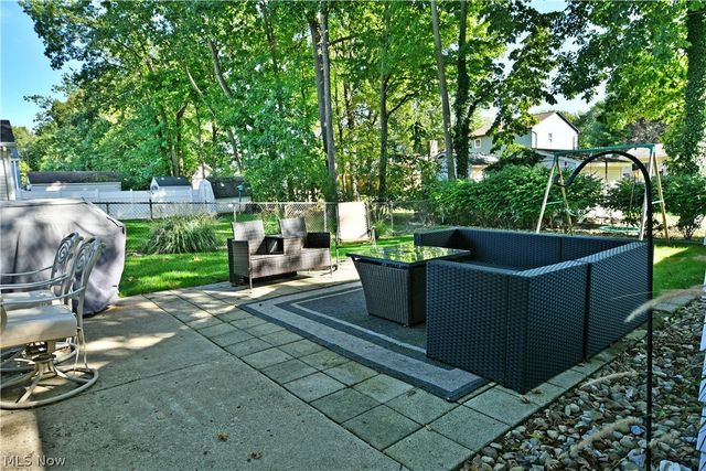 1809 Lemont Drive, Poland, OH 44514