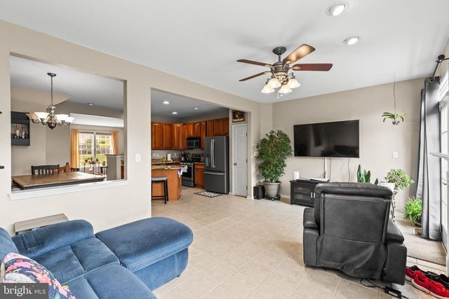 7255 N SENTINEL LN, York, PA 17403