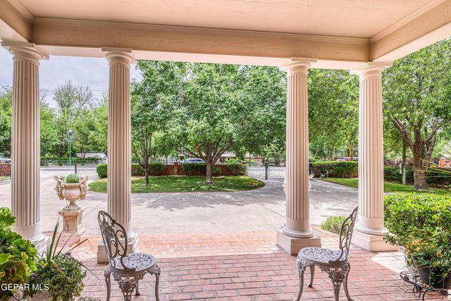 501 COUNTRY CLUB Road, El Paso, TX 79932
