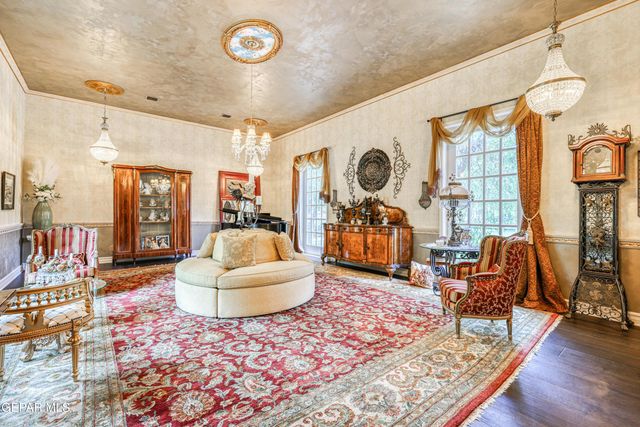 501 COUNTRY CLUB Road, El Paso, TX 79932