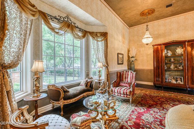 501 COUNTRY CLUB Road, El Paso, TX 79932