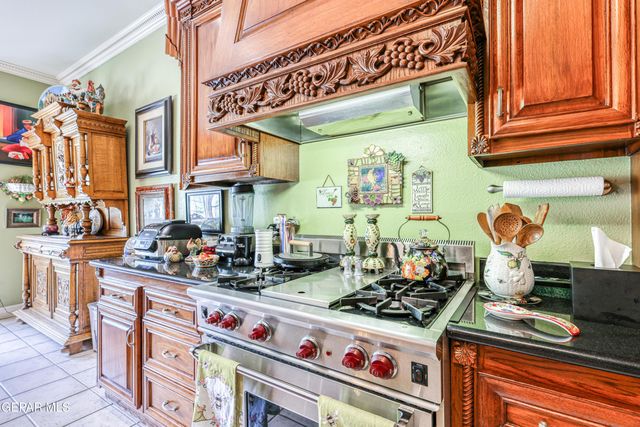 501 COUNTRY CLUB Road, El Paso, TX 79932
