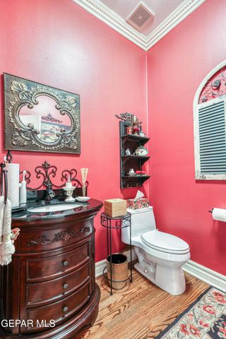 501 COUNTRY CLUB Road, El Paso, TX 79932