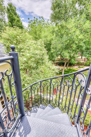 501 COUNTRY CLUB Road, El Paso, TX 79932