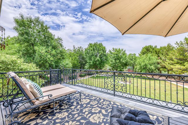 501 COUNTRY CLUB Road, El Paso, TX 79932