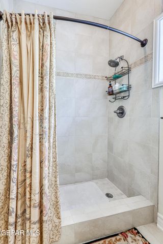 501 COUNTRY CLUB Road, El Paso, TX 79932