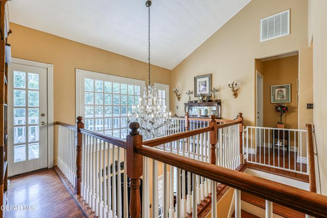 501 COUNTRY CLUB Road, El Paso, TX 79932