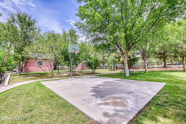 501 COUNTRY CLUB Road, El Paso, TX 79932