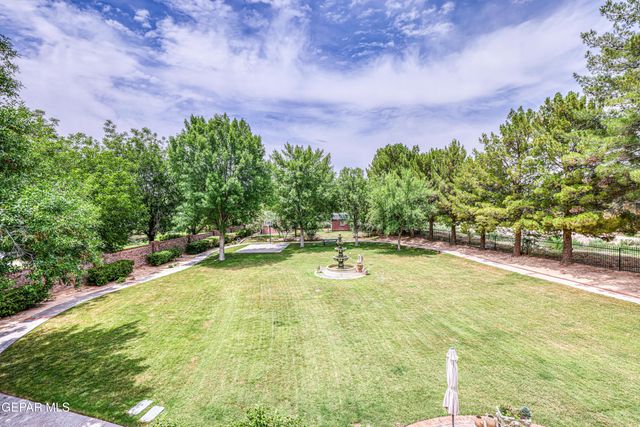501 COUNTRY CLUB Road, El Paso, TX 79932