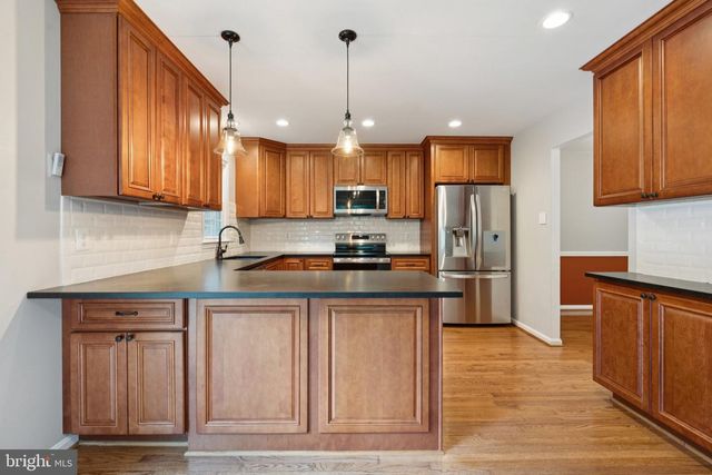7401 WILLSHIRE HUNT CT, Springfield, VA 22153