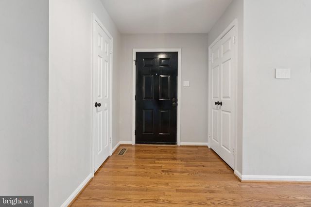 7401 WILLSHIRE HUNT CT, Springfield, VA 22153