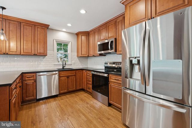 7401 WILLSHIRE HUNT CT, Springfield, VA 22153