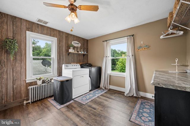 14615 PENNERSVILLE RD, Cascade, MD 21719