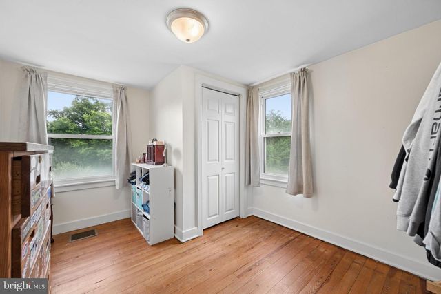 14615 PENNERSVILLE RD, Cascade, MD 21719