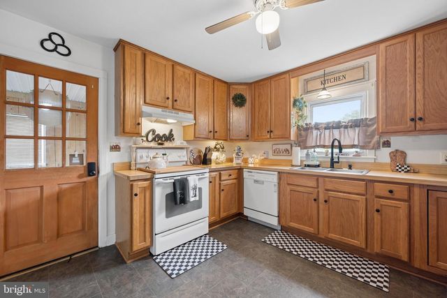 14615 PENNERSVILLE RD, Cascade, MD 21719