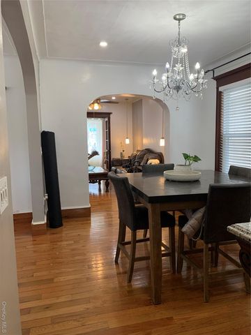 8553 85th Street, Woodhaven, NY 11421