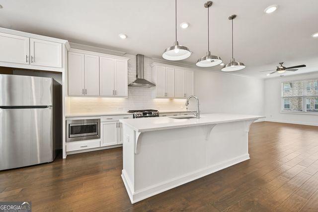 3352 Acorn Harvest Lane, Suwanee, GA 30024
