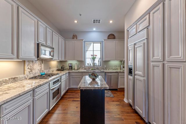 20704 N 90TH Place 1001, Scottsdale, AZ 85255