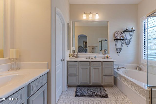 20704 N 90TH Place 1001, Scottsdale, AZ 85255