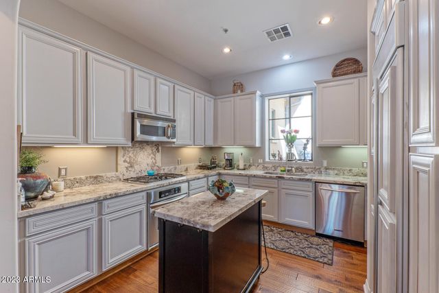20704 N 90TH Place 1001, Scottsdale, AZ 85255