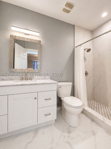 11002 NW 83rd St 213, Doral, FL 33178
