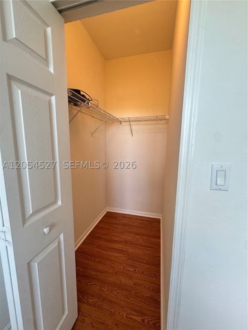 11002 NW 83rd St 213, Doral, FL 33178