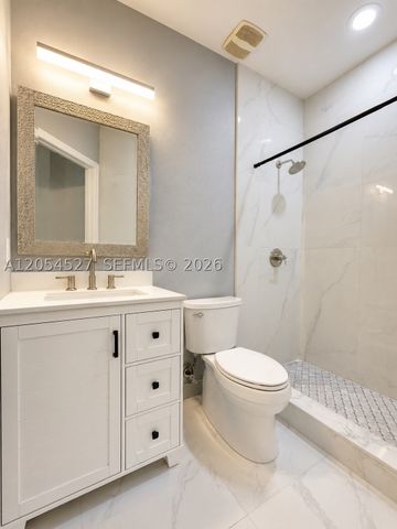 11002 NW 83rd St 213, Doral, FL 33178