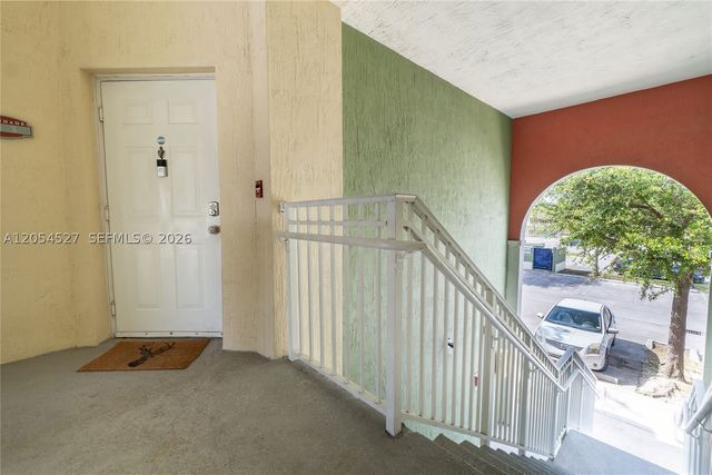 11002 NW 83rd St 213, Doral, FL 33178