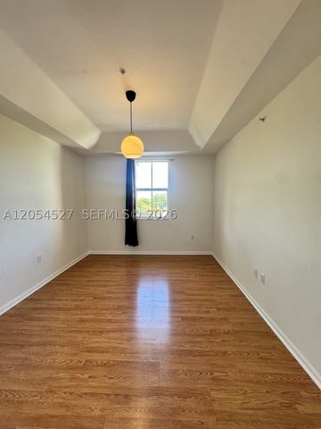 11002 NW 83rd St 213, Doral, FL 33178