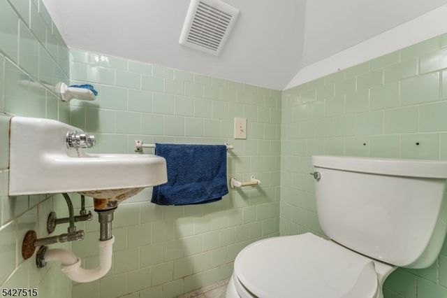 63 Highland Ave, High Bridge Boro, NJ 08829