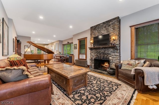 63 Highland Ave, High Bridge Boro, NJ 08829