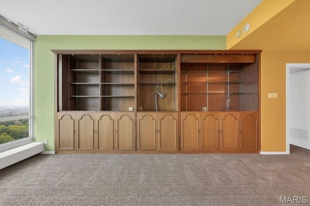 801 S Skinker Boulevard 12C, St Louis, MO 63105