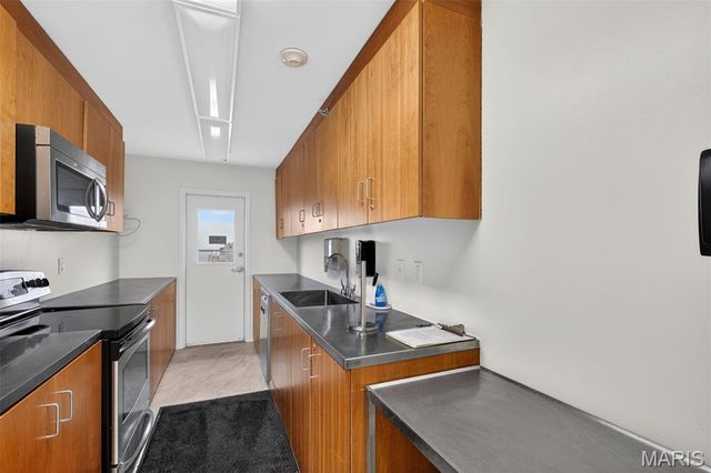 801 S Skinker Boulevard 12C, St Louis, MO 63105