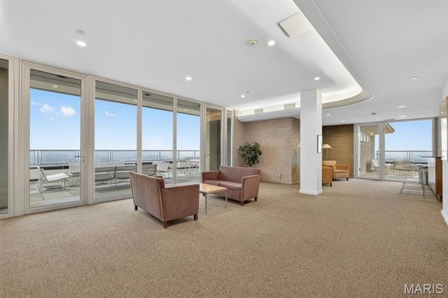 801 S Skinker Boulevard 12C, St Louis, MO 63105