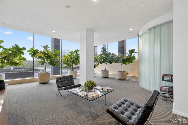 801 S Skinker Boulevard 12C, St Louis, MO 63105