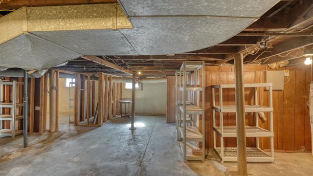 908 N 8th Street, Cambridge, OH 43725