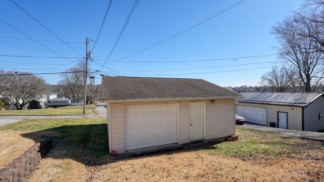 908 N 8th Street, Cambridge, OH 43725