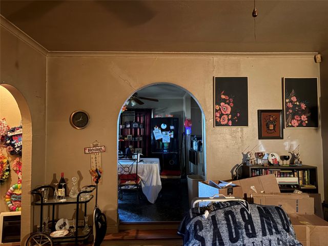 600 E Robert Street, Fort Worth, TX 76104