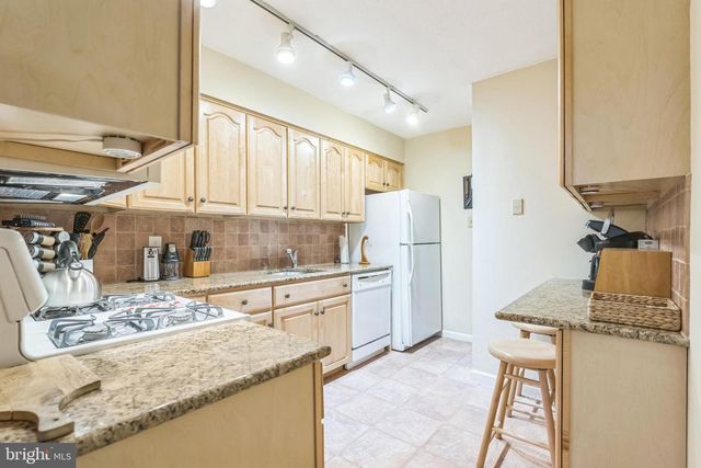 501 N BETHLEHEM PIKE #14-Q, Ambler, PA 19002