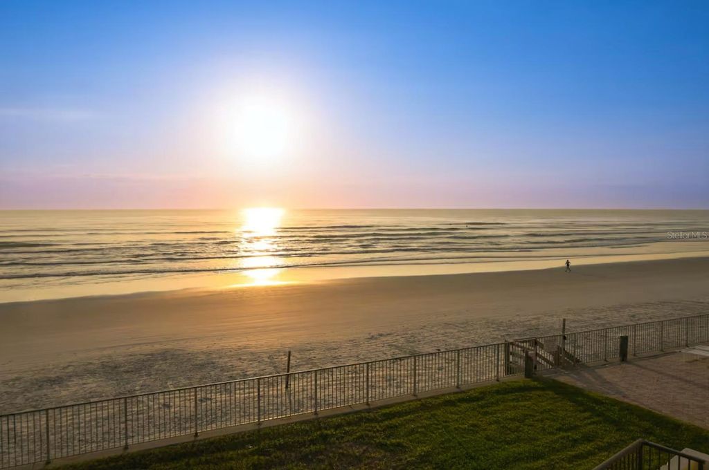 Image 16 of property listing at 701 S ATLANTIC AVENUE UT21, New Smyrna Beach, FL 32169