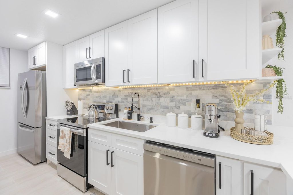 Image 20 of property listing at 701 S ATLANTIC AVENUE UT21, New Smyrna Beach, FL 32169