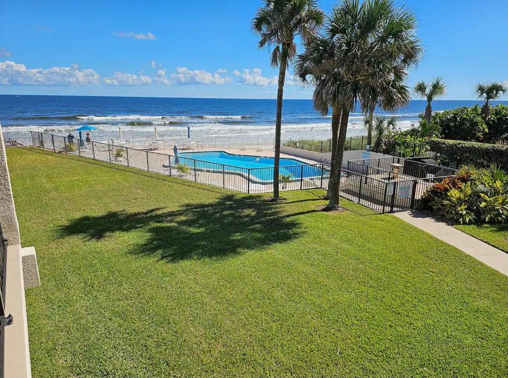 Image 4 of property listing at 701 S ATLANTIC AVENUE UT21, New Smyrna Beach, FL 32169