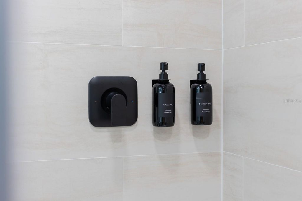 Image 74 of property listing at 701 S ATLANTIC AVENUE UT21, New Smyrna Beach, FL 32169