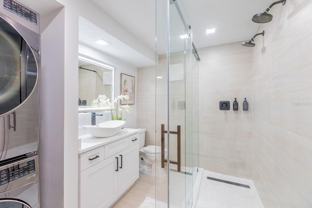 Image 10 of property listing at 701 S ATLANTIC AVENUE UT21, New Smyrna Beach, FL 32169