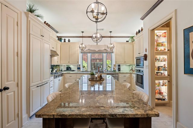 2201 Water Way, Seabrook, TX 77586