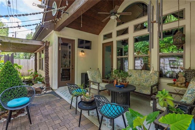 2201 Water Way, Seabrook, TX 77586