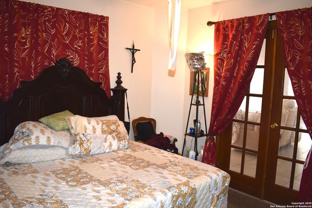 11406 Hatchet Pass Dr, San Antonio, TX 78245