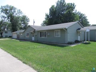 2701 W Bailey St, Sioux Falls, SD 57104